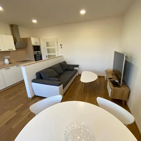 Apartment Harmonia Ii *